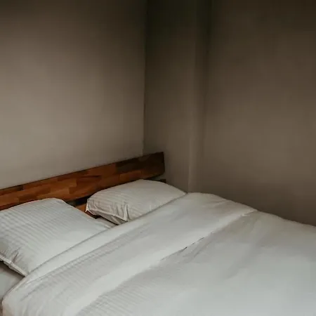 3-br Suburban Retreat Сasa de vacaciones