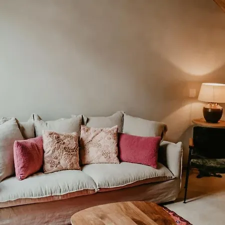 3-br Suburban Retreat Сasa de vacaciones Gante